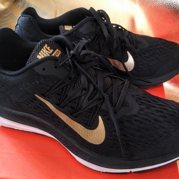 nike zoom winflo 5 women's famous footwear